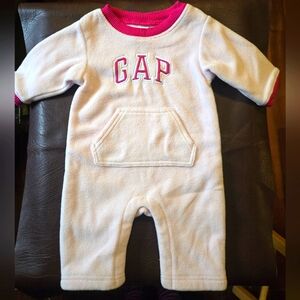 GAP Baby Onesie - Light Pink
